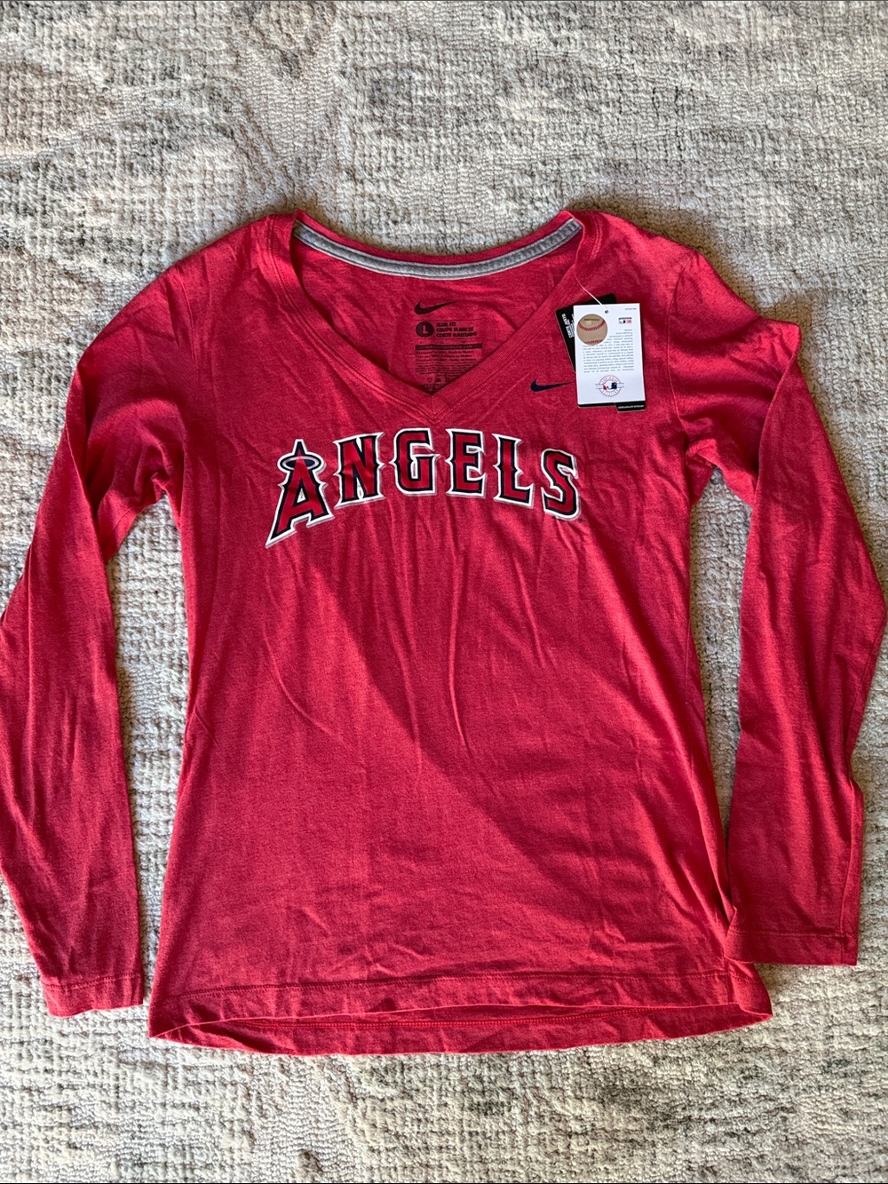 Nike Red Los Angeles Angels long Sleeve women’s V-Neck Shirt NWT